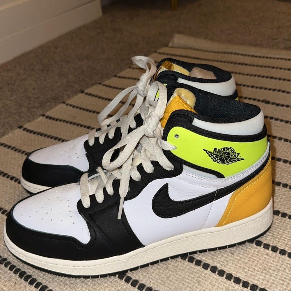 Jordan retro volt